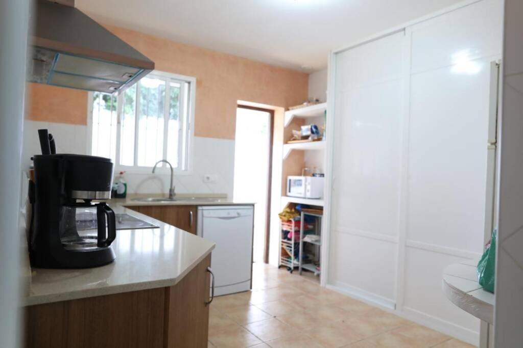Chalet Con Piscina, Amplio Jardin Y Aire Acondicionado Chiclana de la Frontera Εξωτερικό φωτογραφία