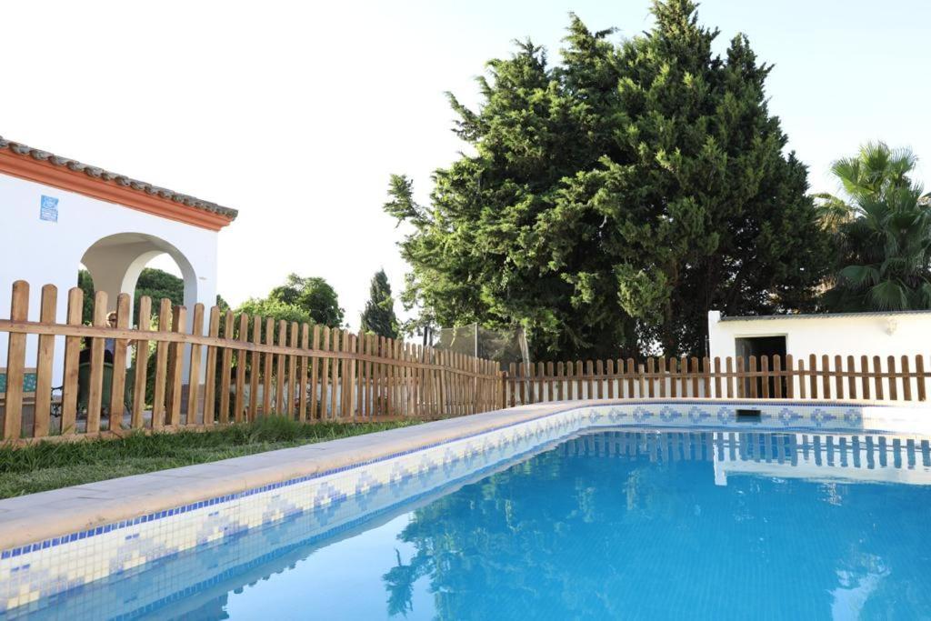 Chalet Con Piscina, Amplio Jardin Y Aire Acondicionado Chiclana de la Frontera Εξωτερικό φωτογραφία