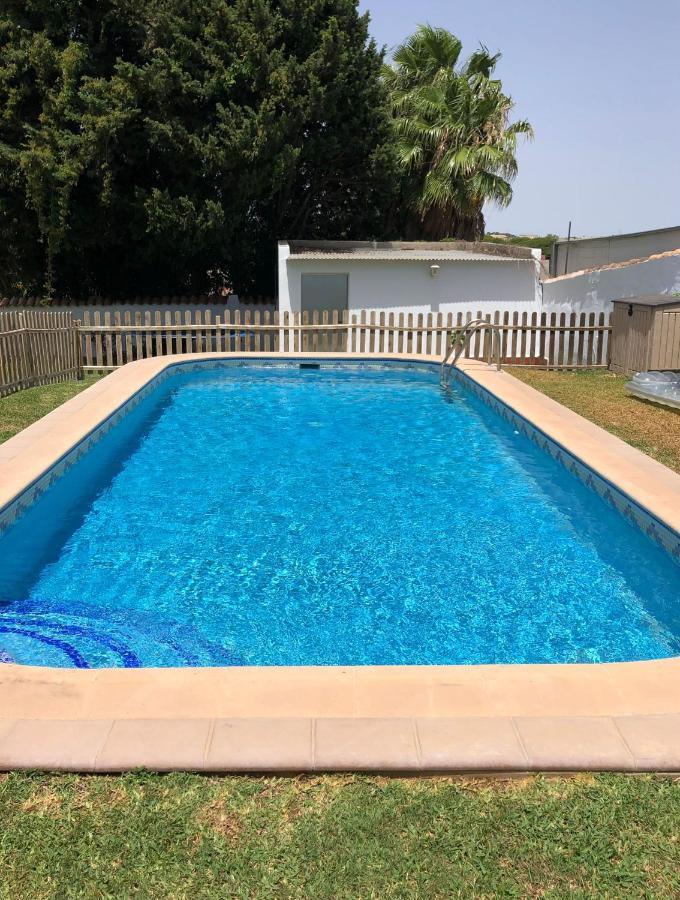 Chalet Con Piscina, Amplio Jardin Y Aire Acondicionado Chiclana de la Frontera Εξωτερικό φωτογραφία