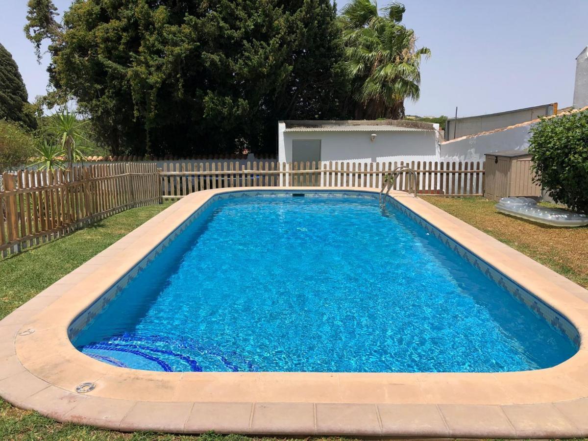 Chalet Con Piscina, Amplio Jardin Y Aire Acondicionado Chiclana de la Frontera Εξωτερικό φωτογραφία