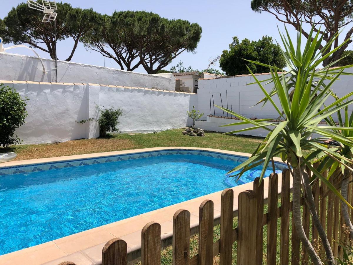 Chalet Con Piscina, Amplio Jardin Y Aire Acondicionado Chiclana de la Frontera Εξωτερικό φωτογραφία